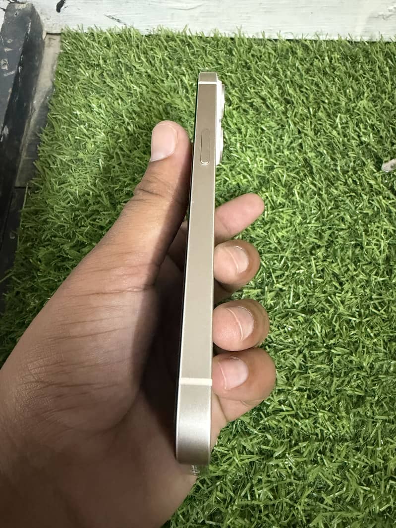 Apple iPhone 14 7