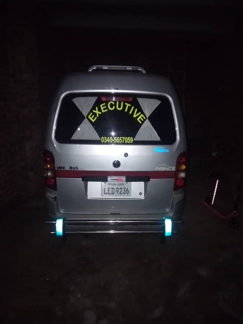 mini bus 9