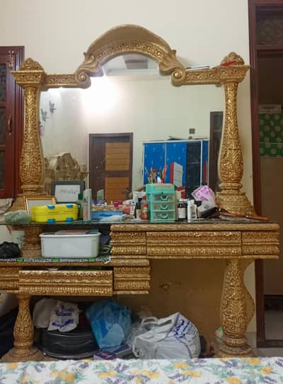 dressing table