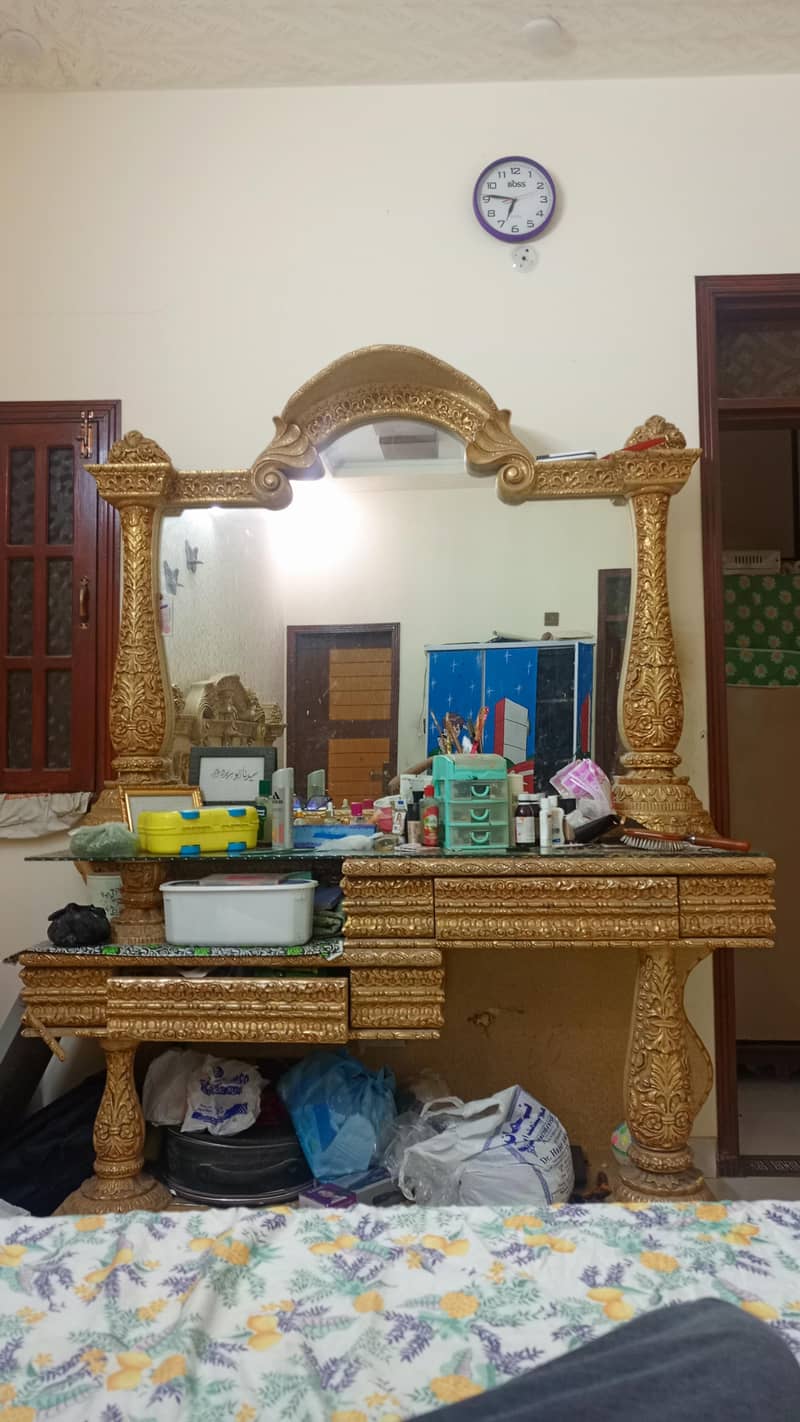 dressing table 1