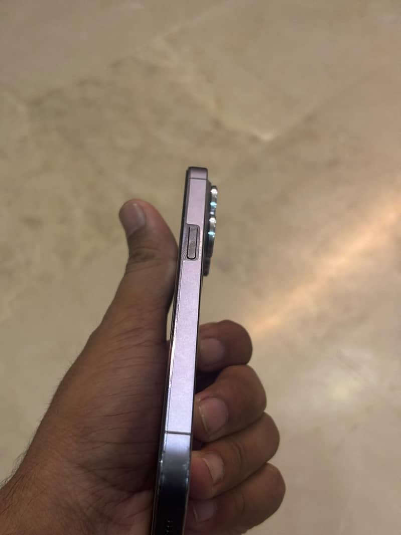 Apple iPhone 13 Pro 1