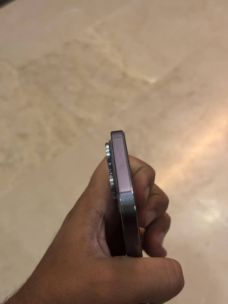 Apple iPhone 13 Pro 4