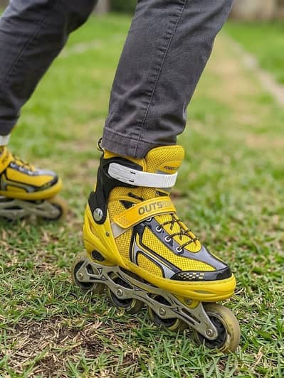 Adjustable Inline Skating Shoes (Power Outside) – Excellent Condition!