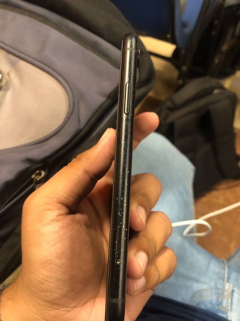 Apple iPhone XR 11