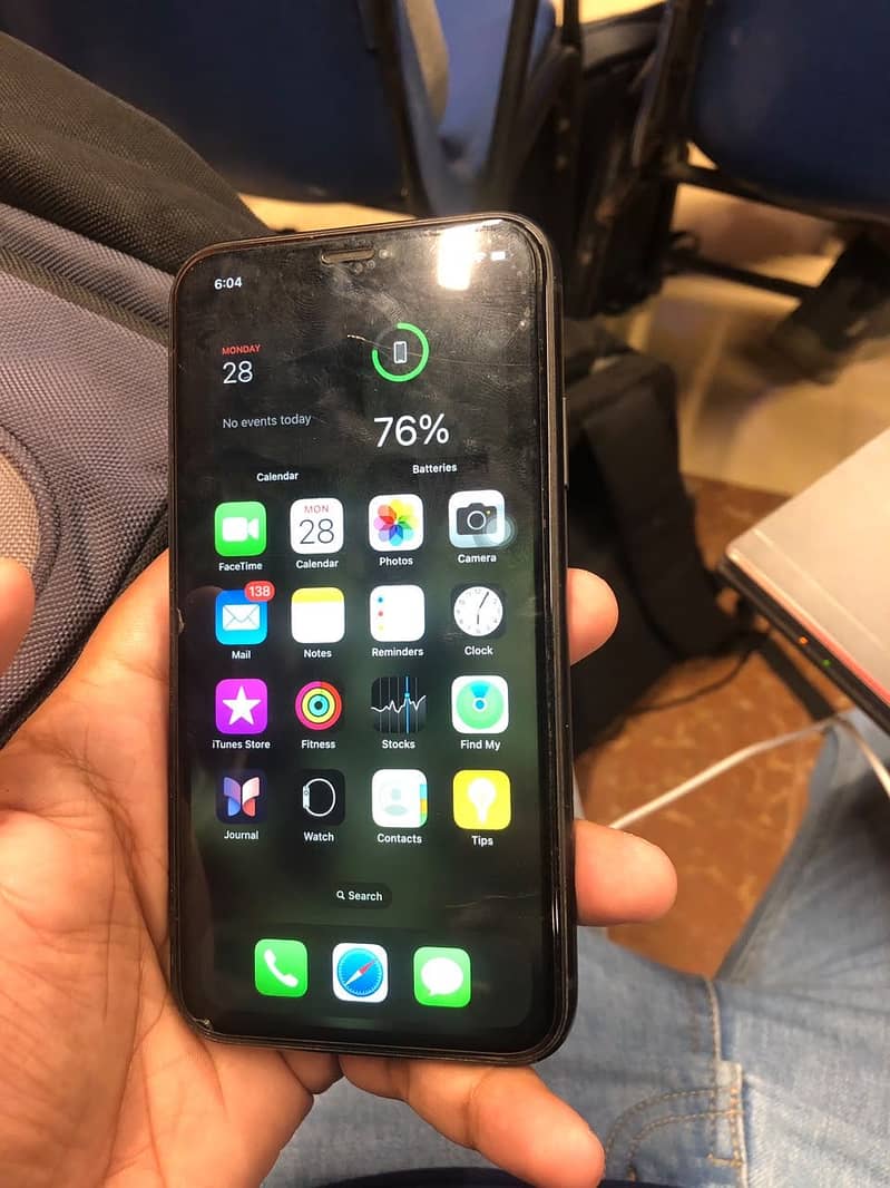 Apple iPhone XR 14