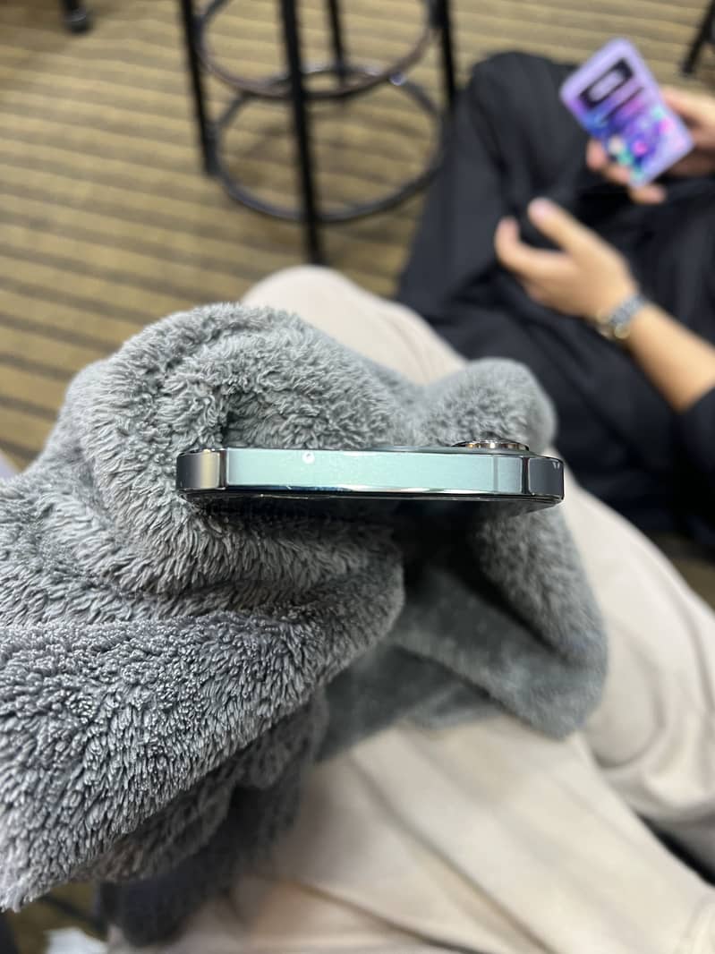 Apple iPhone 13 Pro 6