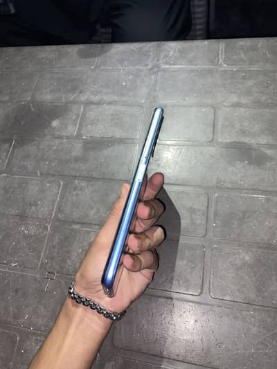 Vivo V29