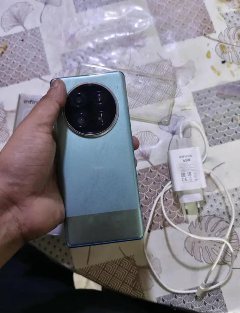 Infinix Zero 40 3