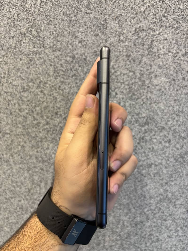 Google Pixel 7 4
