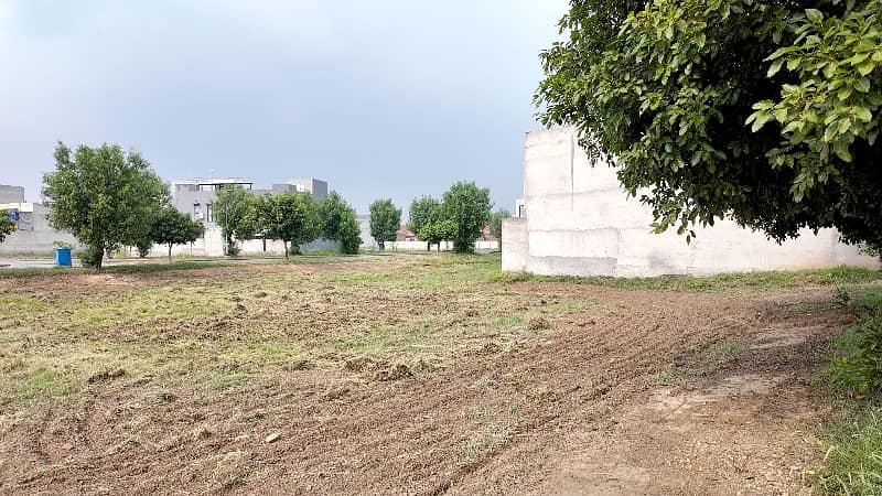 8 Marla Plot For Sale, 225, Level Plot 10