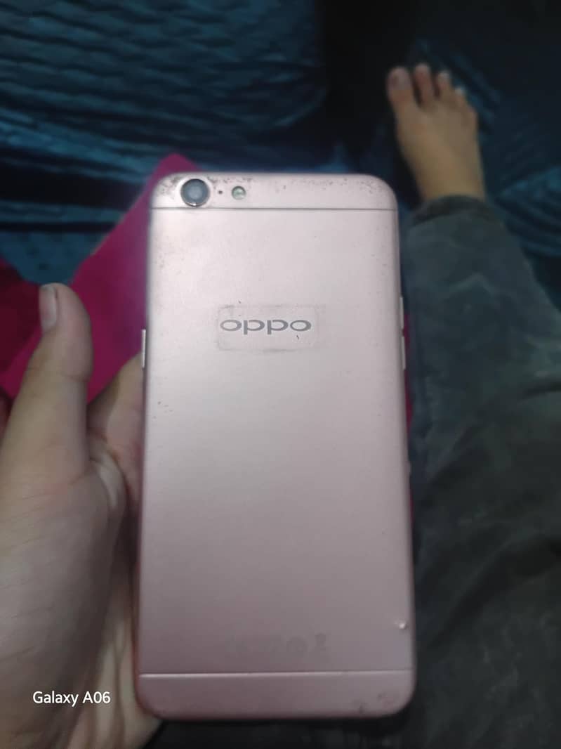 OPPO A57 0