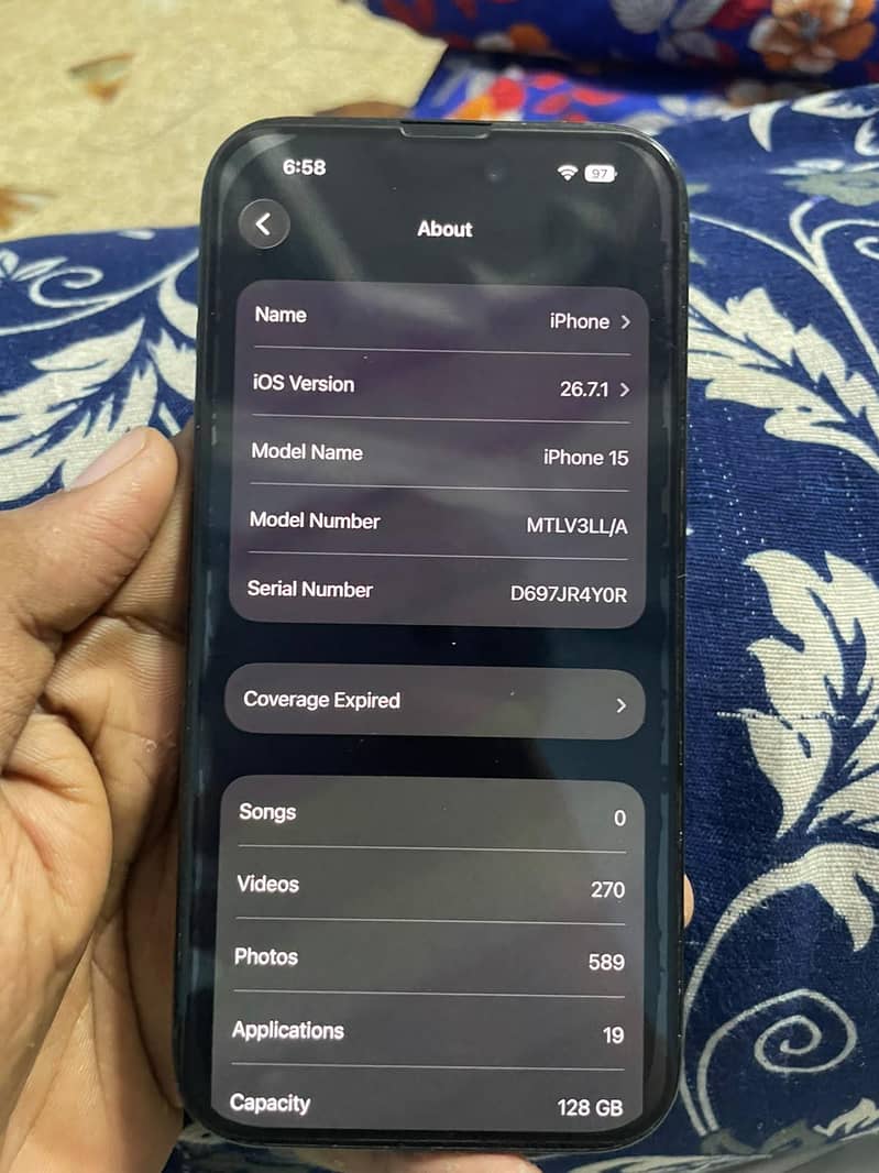 Apple iPhone 15 4