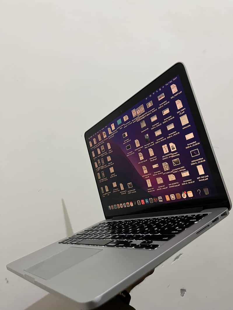 MacBook Pro 1