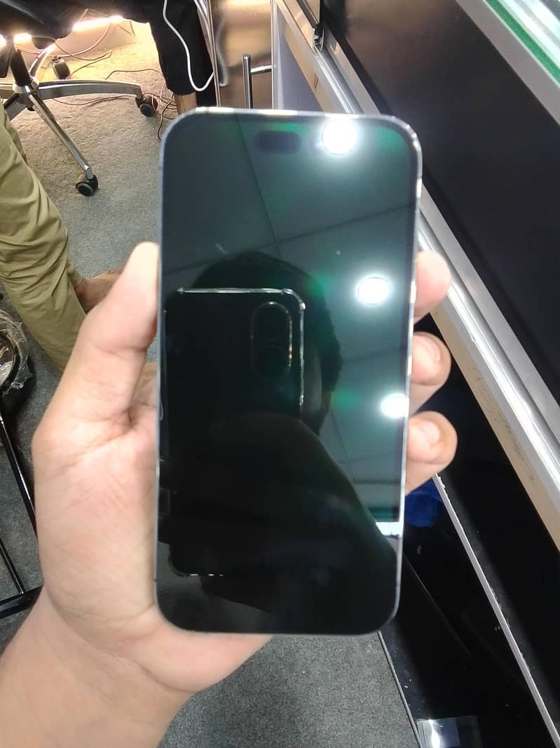 Apple iPhone 14 Pro 1