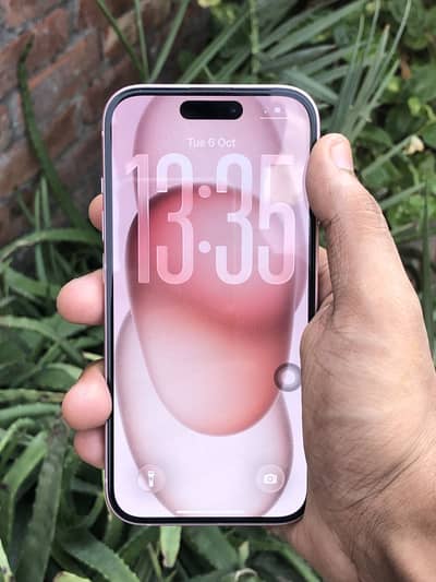 Apple iPhone 15