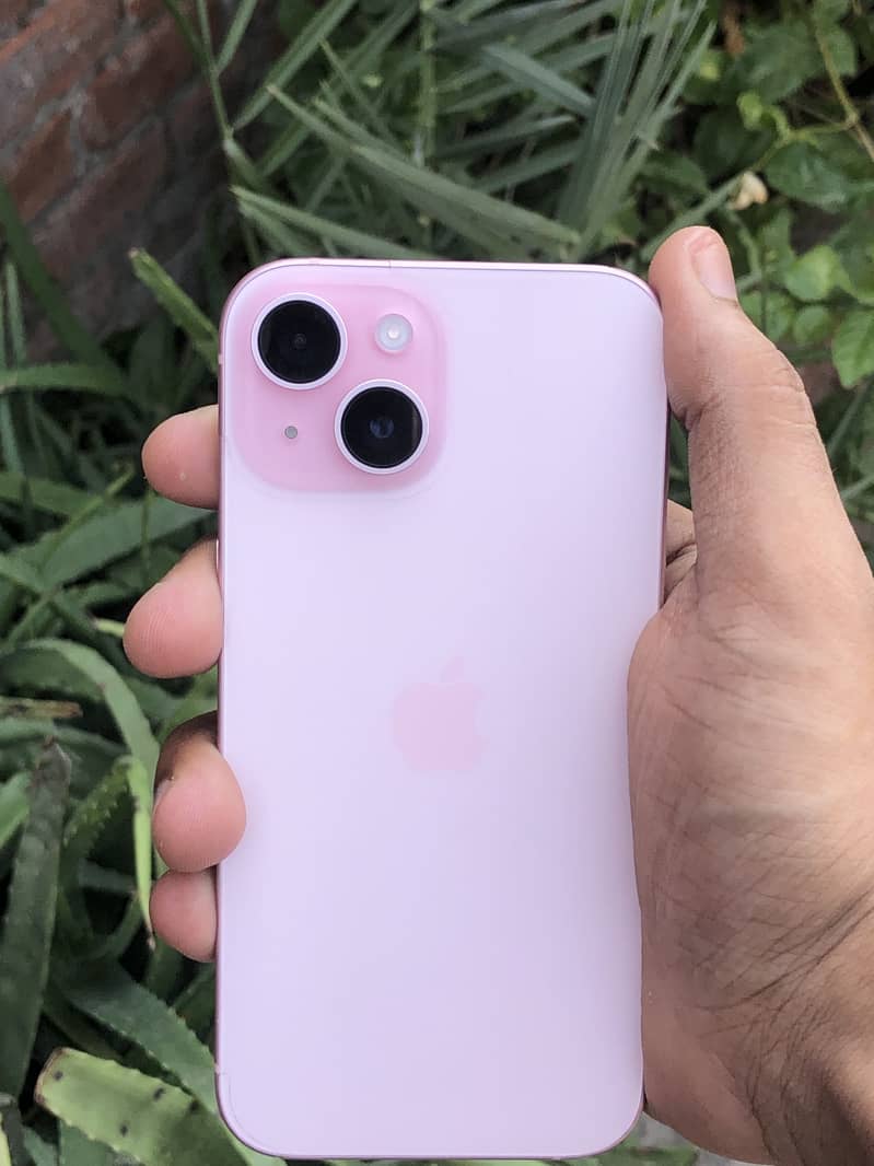 Apple iPhone 15 2