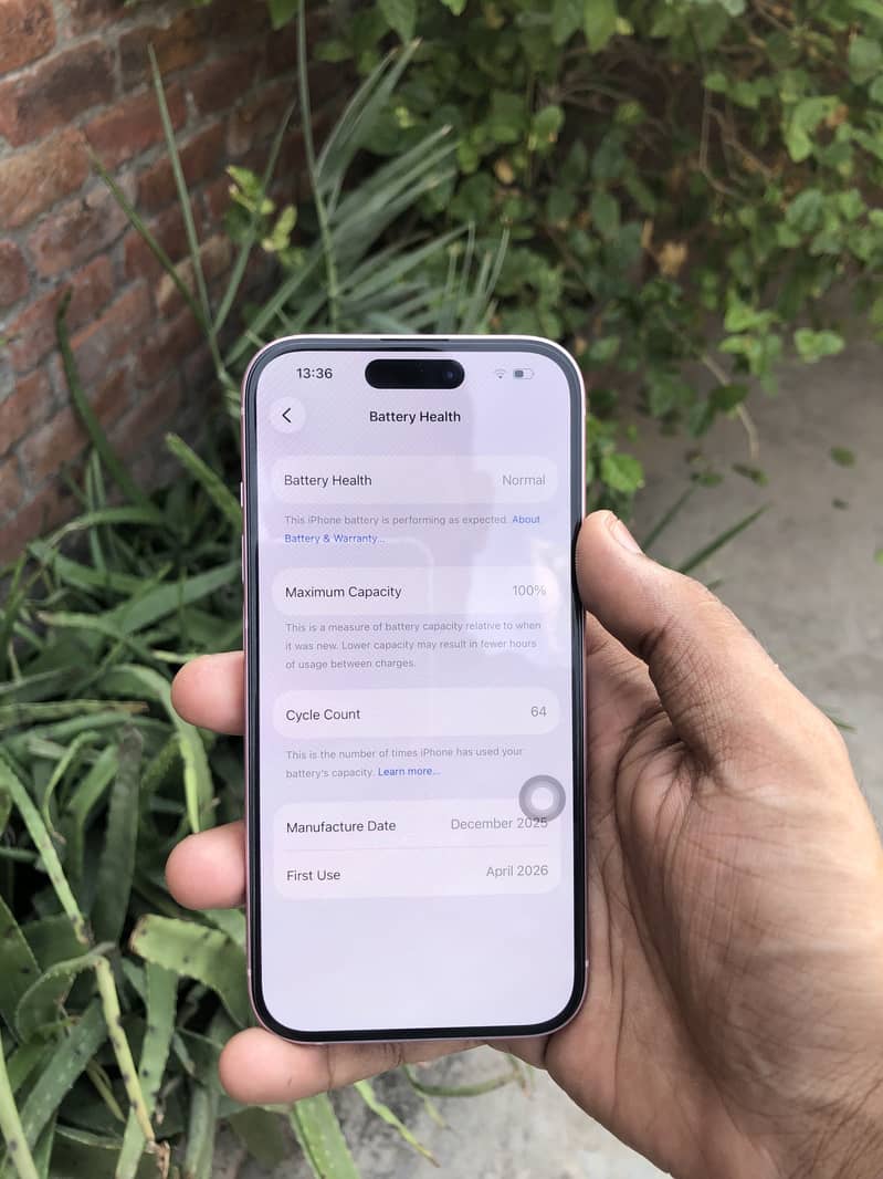 Apple iPhone 15 9
