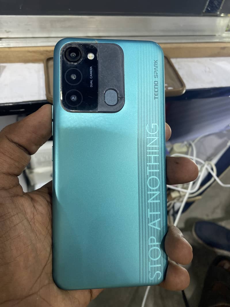 Tecno Spark 8C 1
