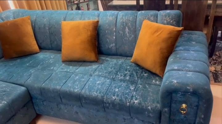L shape sofa 0