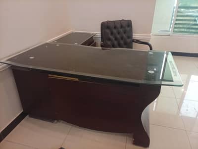 Executive L Shaped Office Table