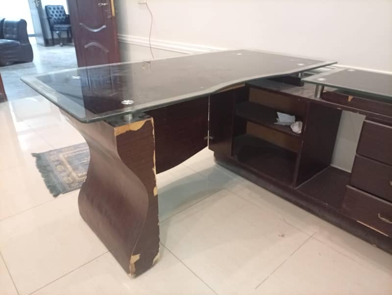 Executive L Shaped Office Table 2