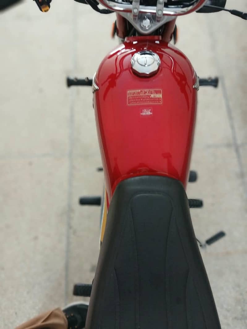 Honda CD 70 6