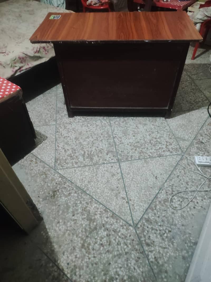 iron stand 1