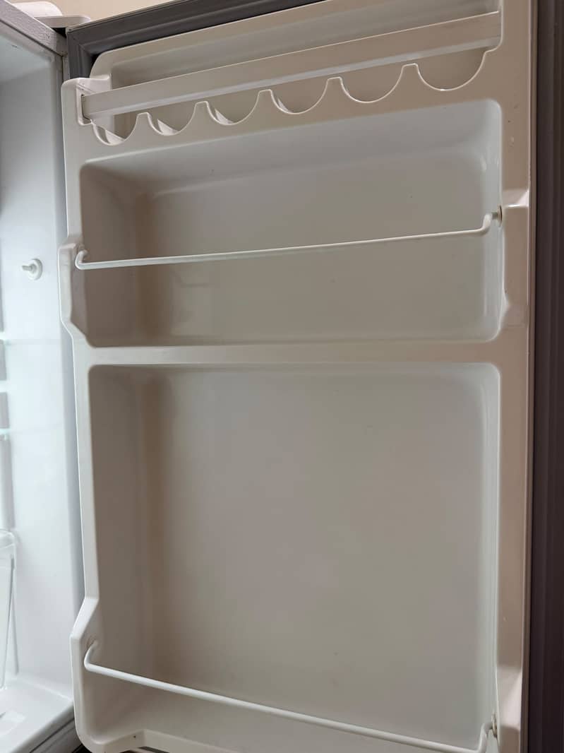 Dawlance fridge 1