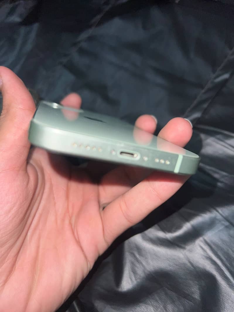 Apple iPhone 12 5