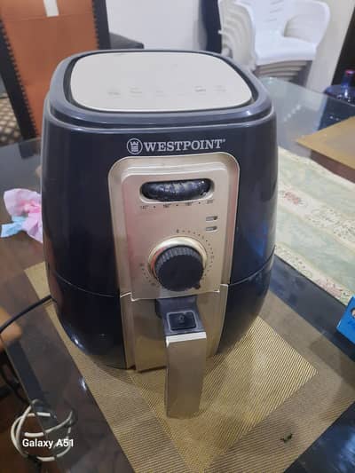 Westpoint Analog Electric Air Fryer / Non-Stick Detachable Fry Basket