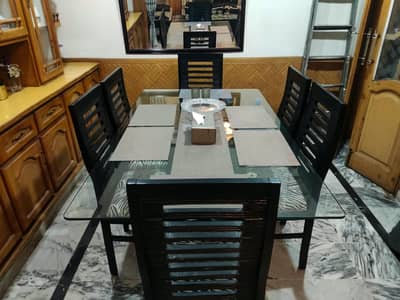 Glass dining table + 6 chairs