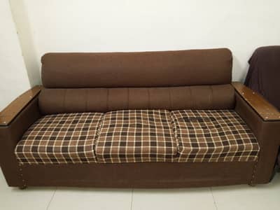 05 seater sofa