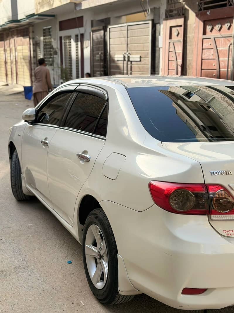 2012 model Gli 8