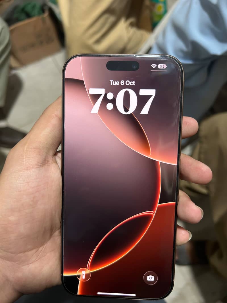 Apple iPhone 16 Pro Max 5
