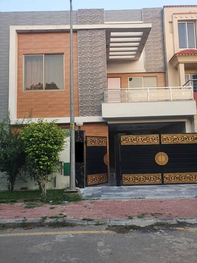5 Marla Double Story House for Sale Eastern Bahria Orchard Raiwind road Lahore ( LDA Approved )
