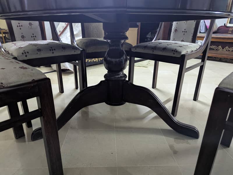 Premium solid sheesham wood dining table 4