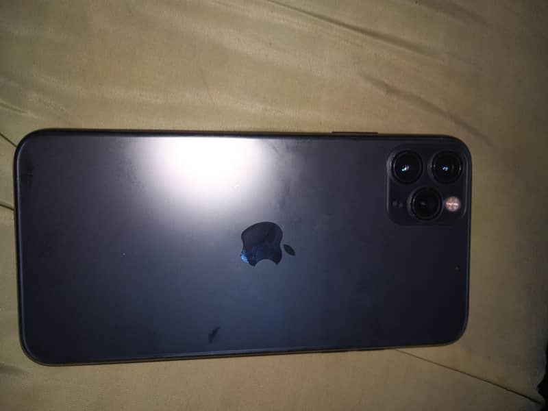 Apple iPhone 11 Pro Max 0