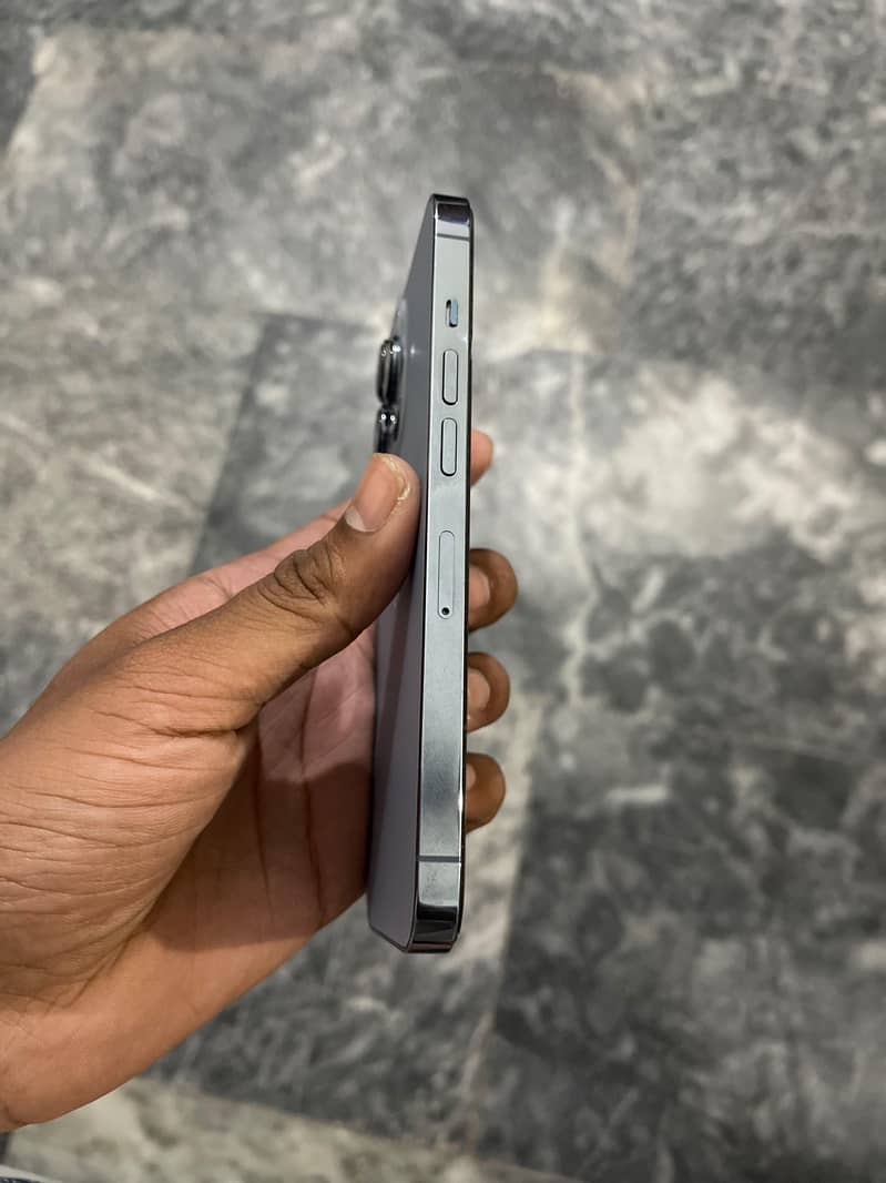 Apple iPhone 13 Pro 0
