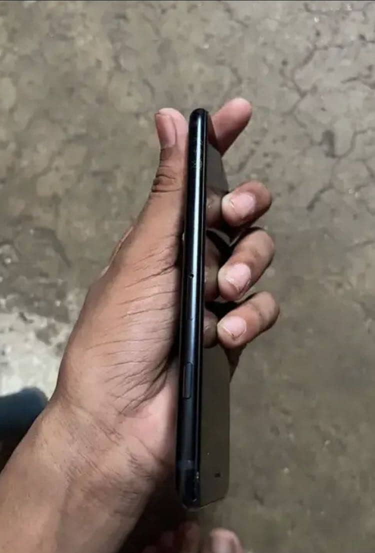 Apple iPhone SE 3