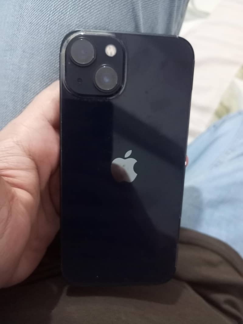 Apple iPhone 13 9