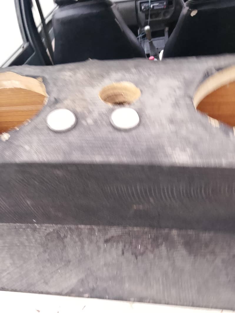 speeker box 0