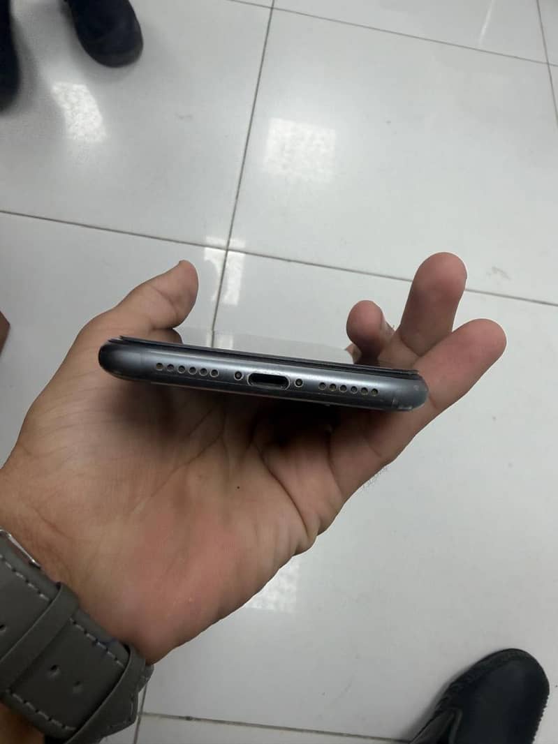 Apple iPhone 11 1