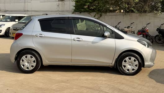 Toyota Vitz 2015