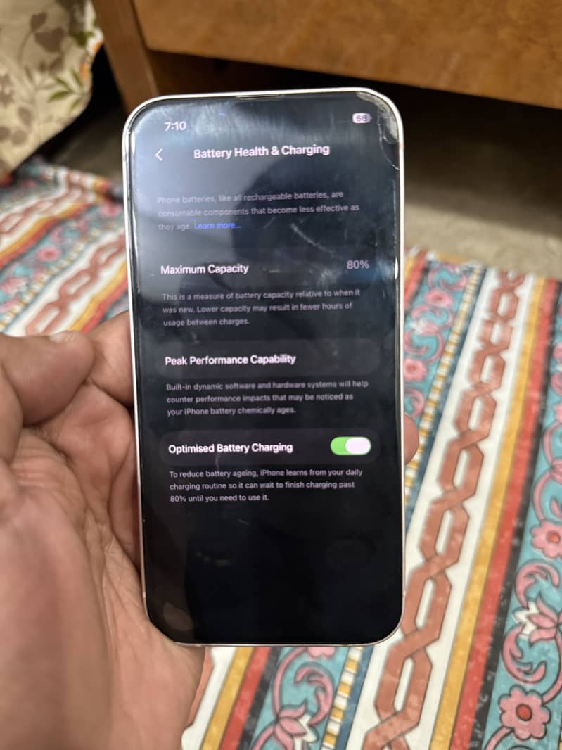 Apple iPhone 13 4