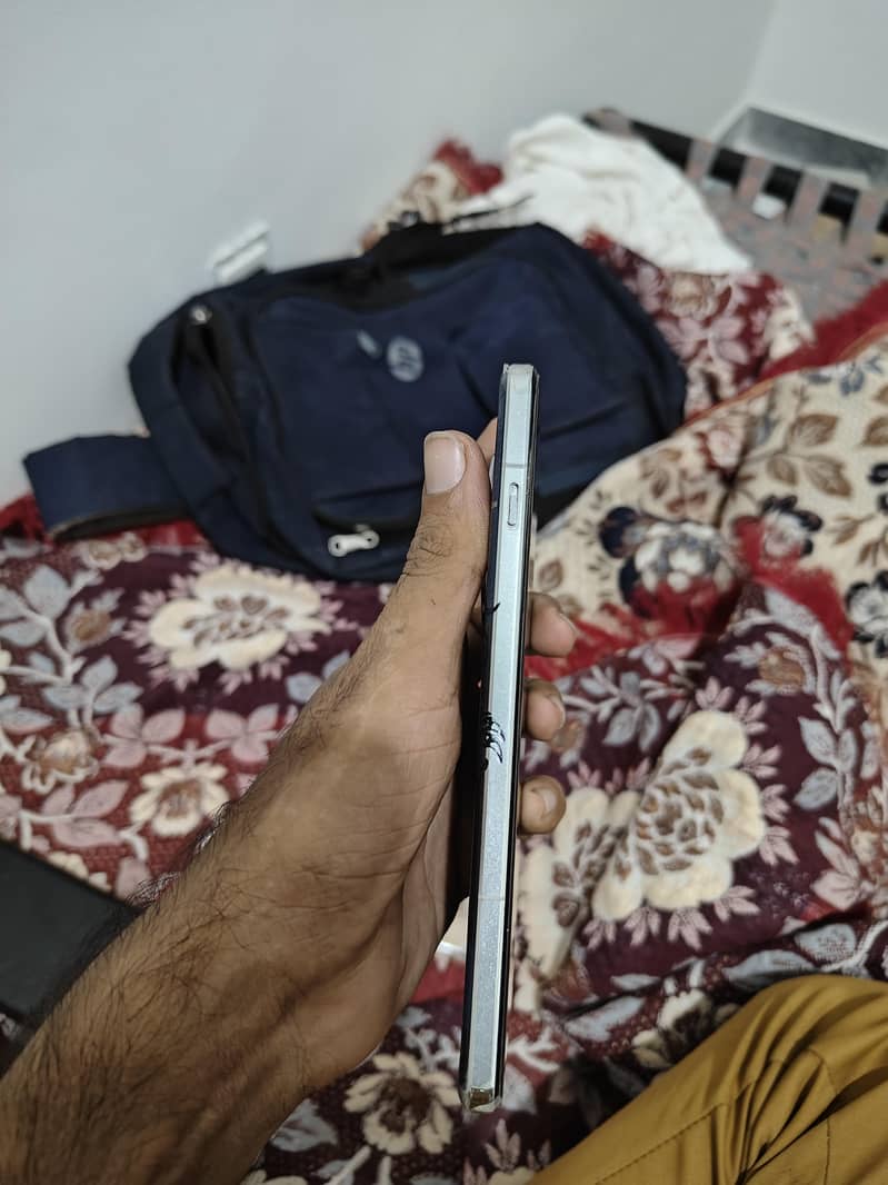 One Plus 13 16/512 7