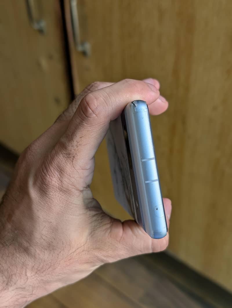 Google Pixel 7a 4