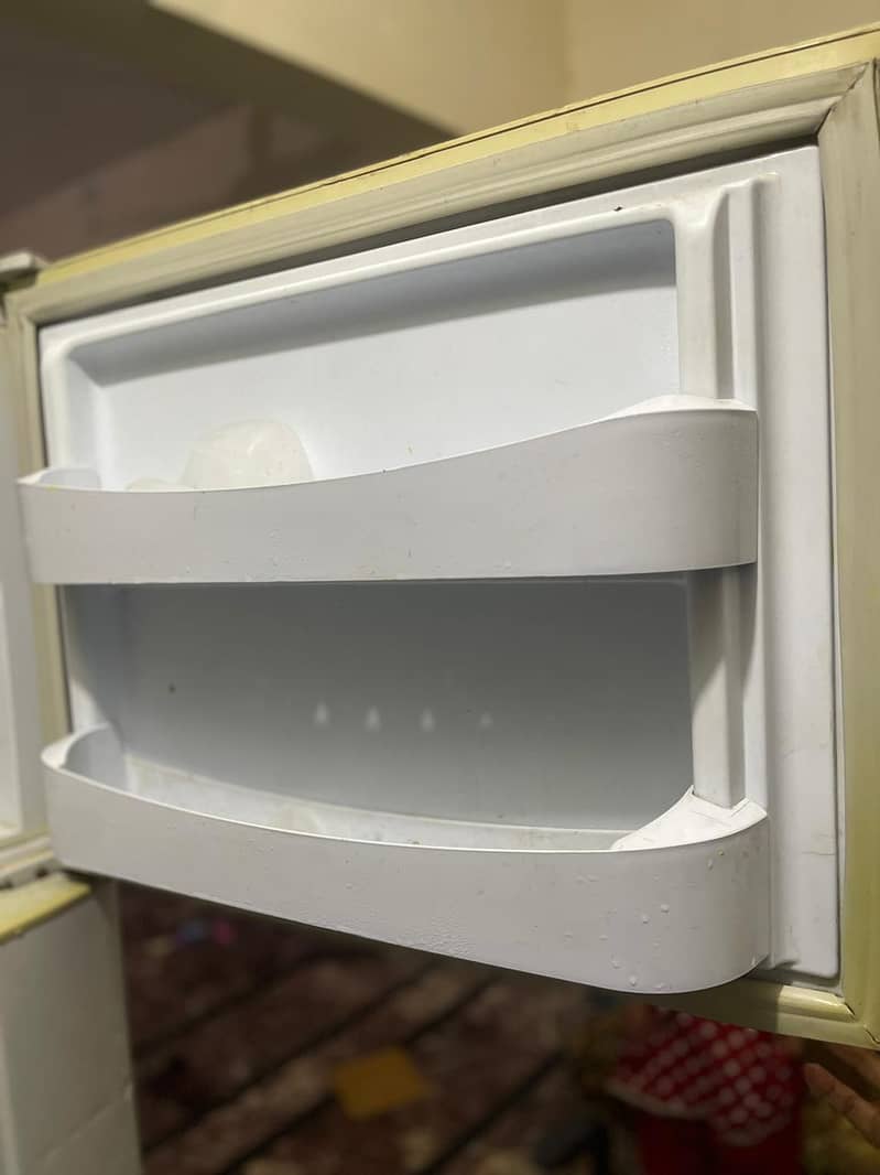 PEL Refrigerator 0