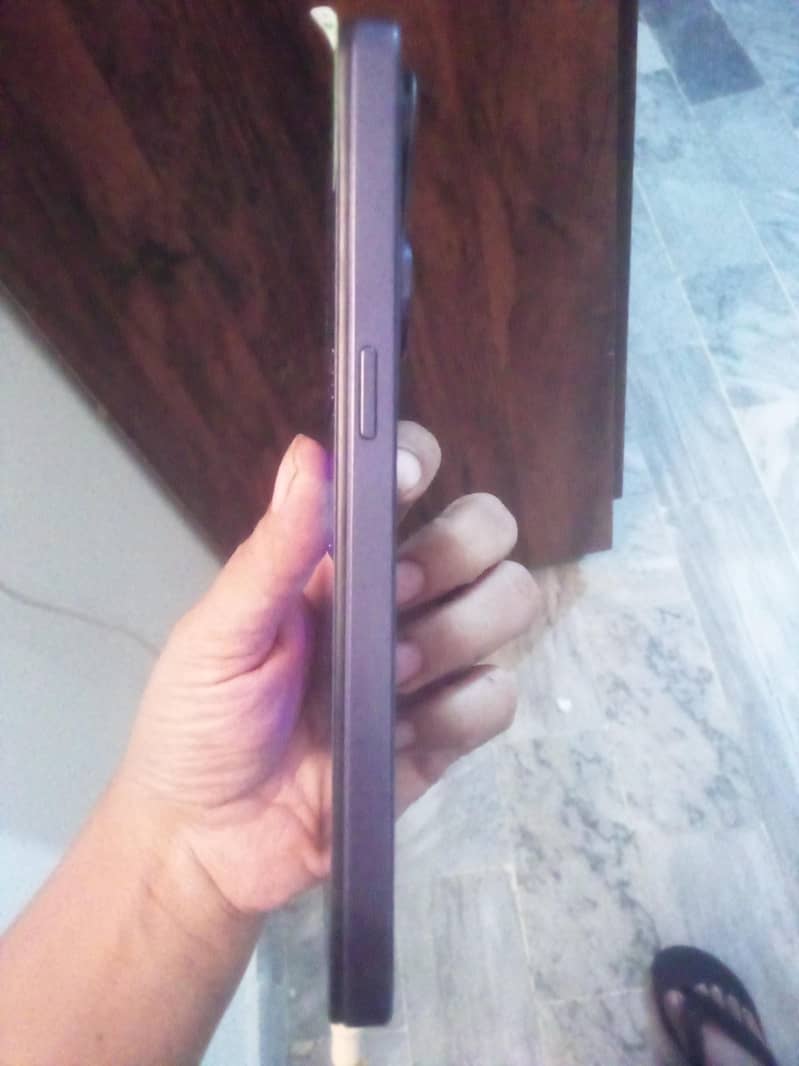 OPPO A60 5