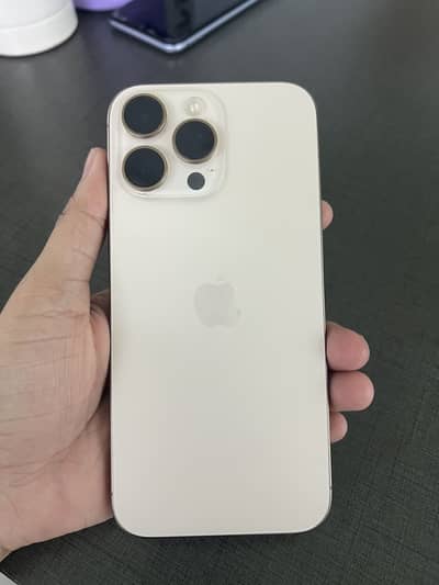 Apple iPhone 16 Pro Max