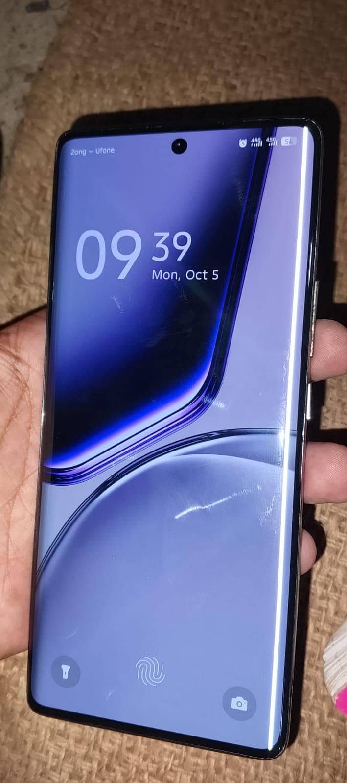 Infinix Note 40 Pro 7